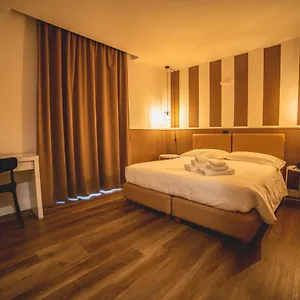 4* Hotel Continental